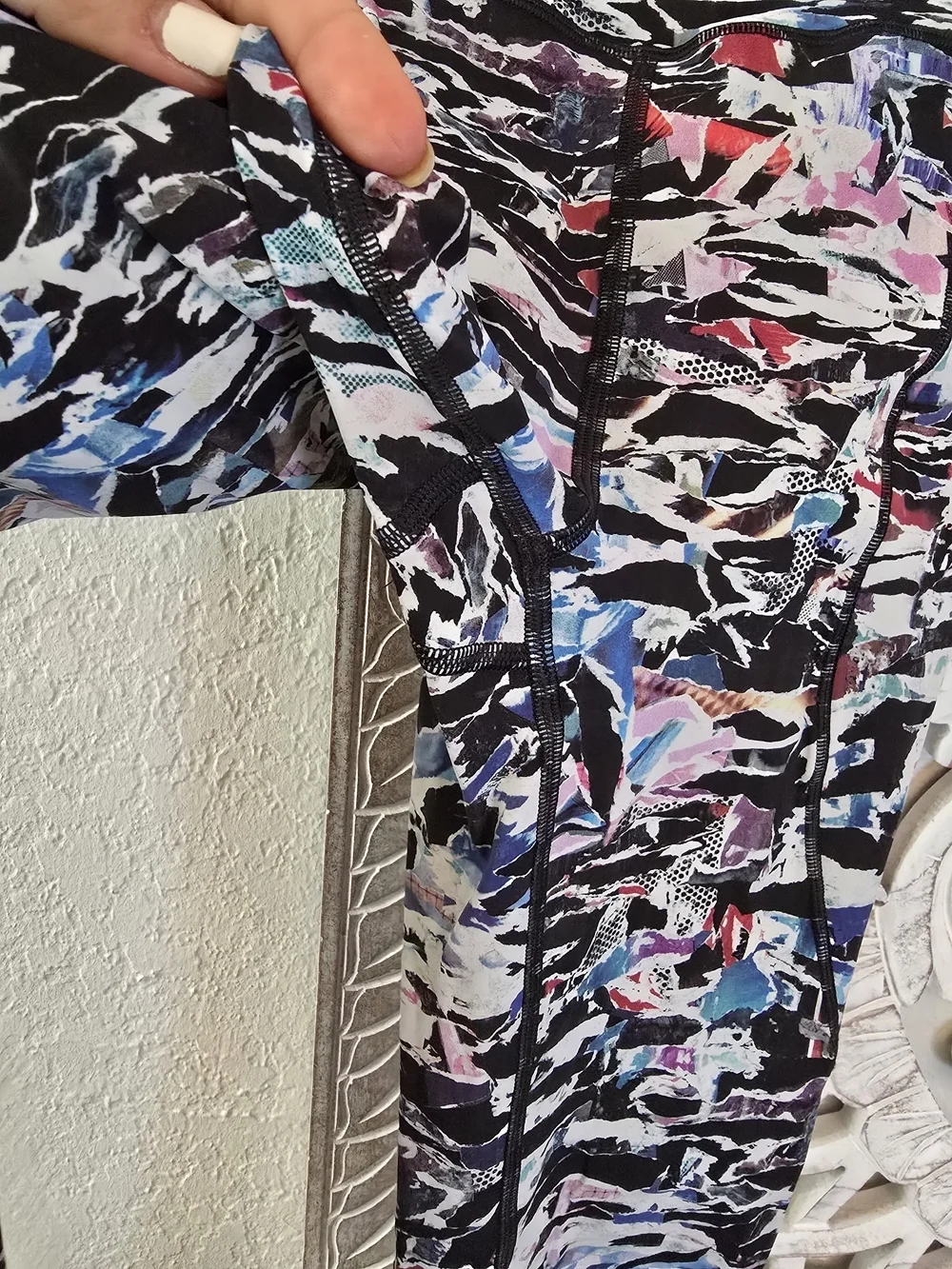 Lululemon Break Free Crop Nulux Leggings Culture Clash Starlight Black Size 4